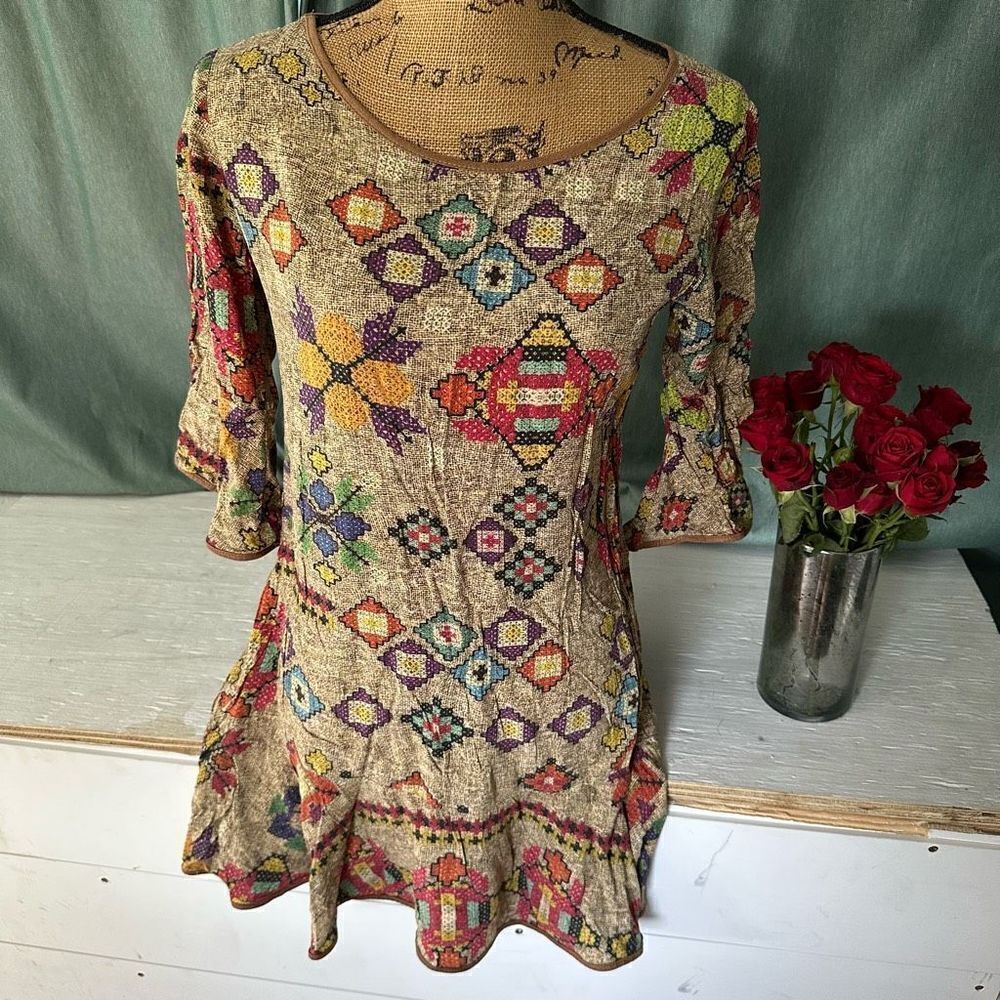 Inovato small loose fitted Brown pattern boho mini dress